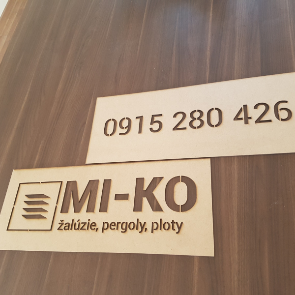šablóna na striekanie textov