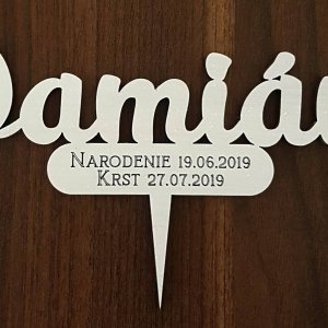 Zápich na tortu s menom – krstinový cake topper
