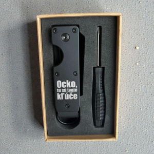 Kovový organizér na kľúče